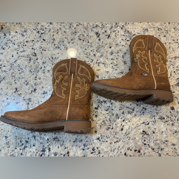 Justin Children's Rush Junior Saddle
Cowhide Tan Western Boots NWOT - Picture 2 of 8